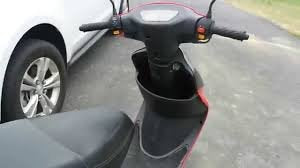 HHH 49cc/ 50cc Scooter Gas Fully Automatic Street Scooter Moped Vino 50 with Matching Trunk 50cc Moped for Adult