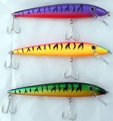 3 New 7 INCH Musky Muskie Lures CRANKBAIT Rattle Catfish Northern Pike Yellow