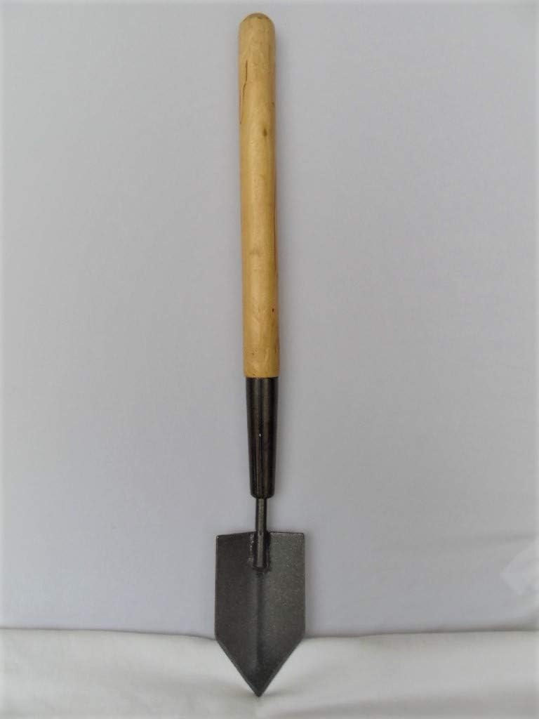 wide garden trowel Wide Blade Trapper's Trowel