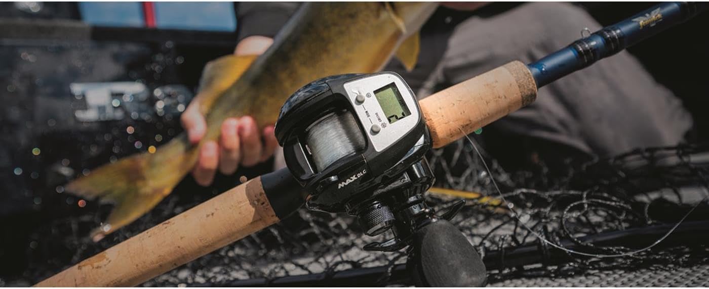 Abu Garcia Max Digital Line Counter Low Profile Baitcast Reel, Size LP (1498366), Carbon Fiber Star Drag, Max of 20lb | 9.0kg, Durable, Lightweight and Strong,Black