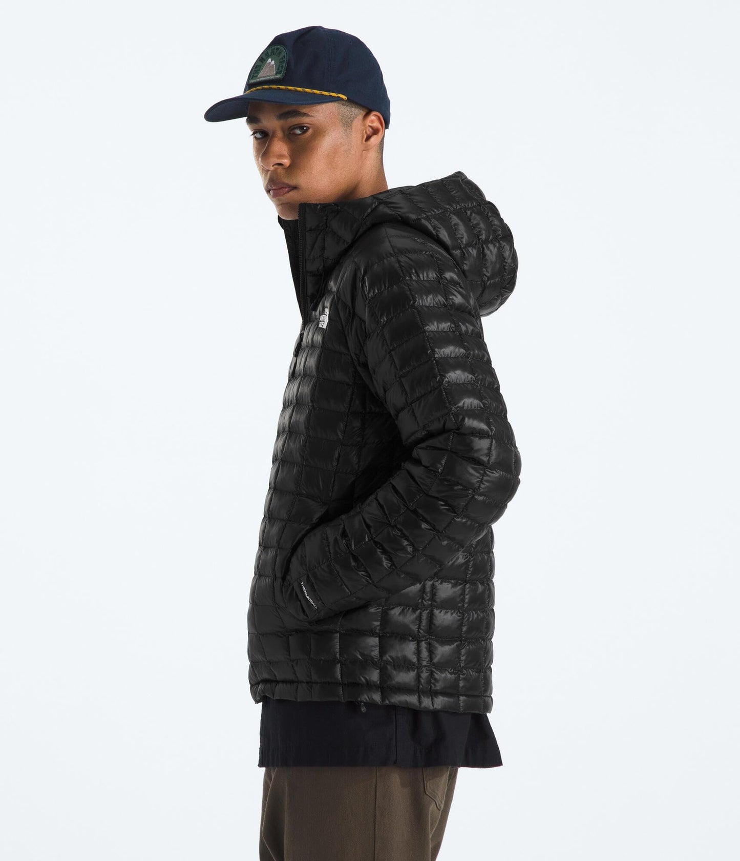 THE NORTH FACE Men's Thermoball Hooded Jacket | Lightweight, Wind & Water Resistant Fabric, Synthetic Insulation