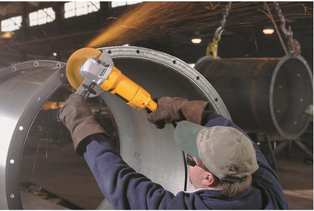 DEWALT Angle Grinder, 7-Inch, 13-Amp, 8,000 RPM, With Dust Ejection System, Corded (DW840)