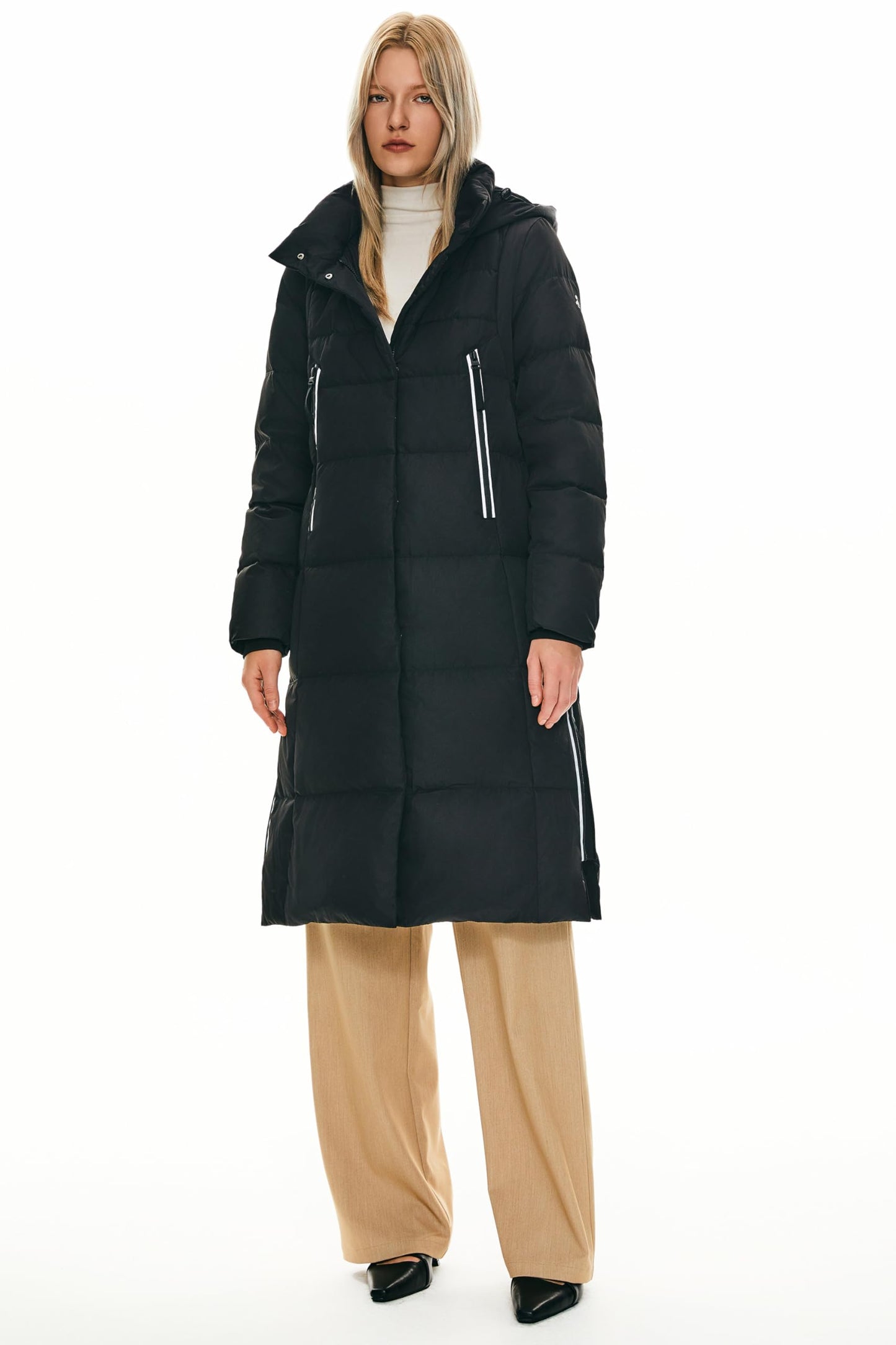 Orolay Women's Thickened Long Down Jacket Winter Down Coat Hooded Puffer Jacket with Side Zipper