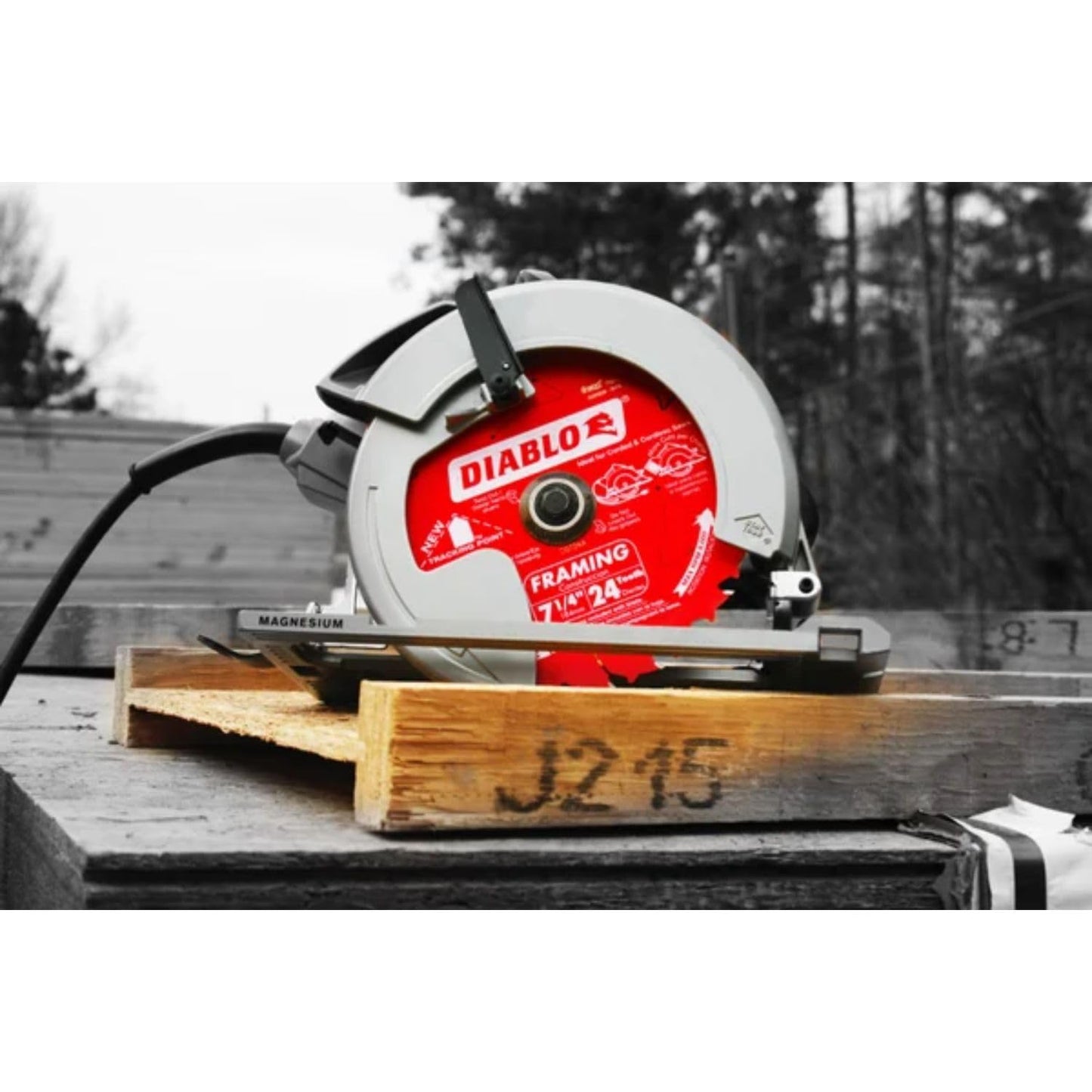 Diablo Framing Saw Blade with Perma-Shield - Tracking Point Tooth Design for Efficient Cutting - 7-1/4" x 24-Tooth, 10-Pack - D0724A