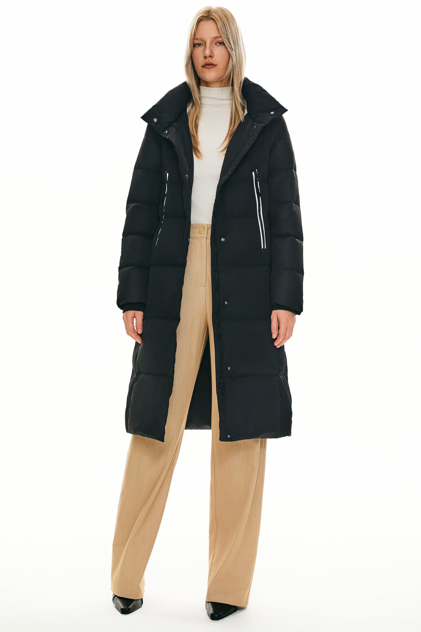 Orolay Women's Thickened Long Down Jacket Winter Down Coat Hooded Puffer Jacket with Side Zipper