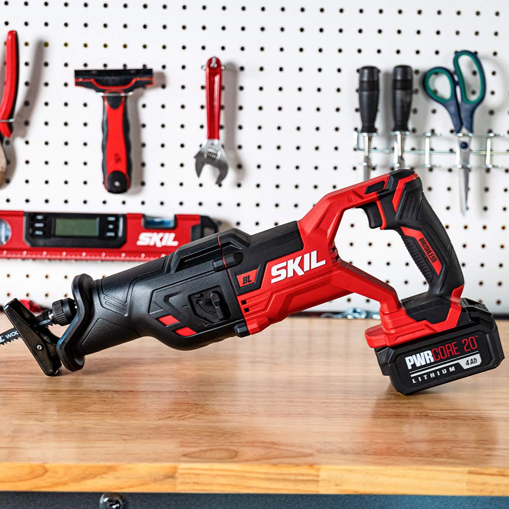 SKIL 20V Compact Reciprocating Saw Includes 2.0Ah PWR CORE 20 Lithium Battery and Charger - RS582902