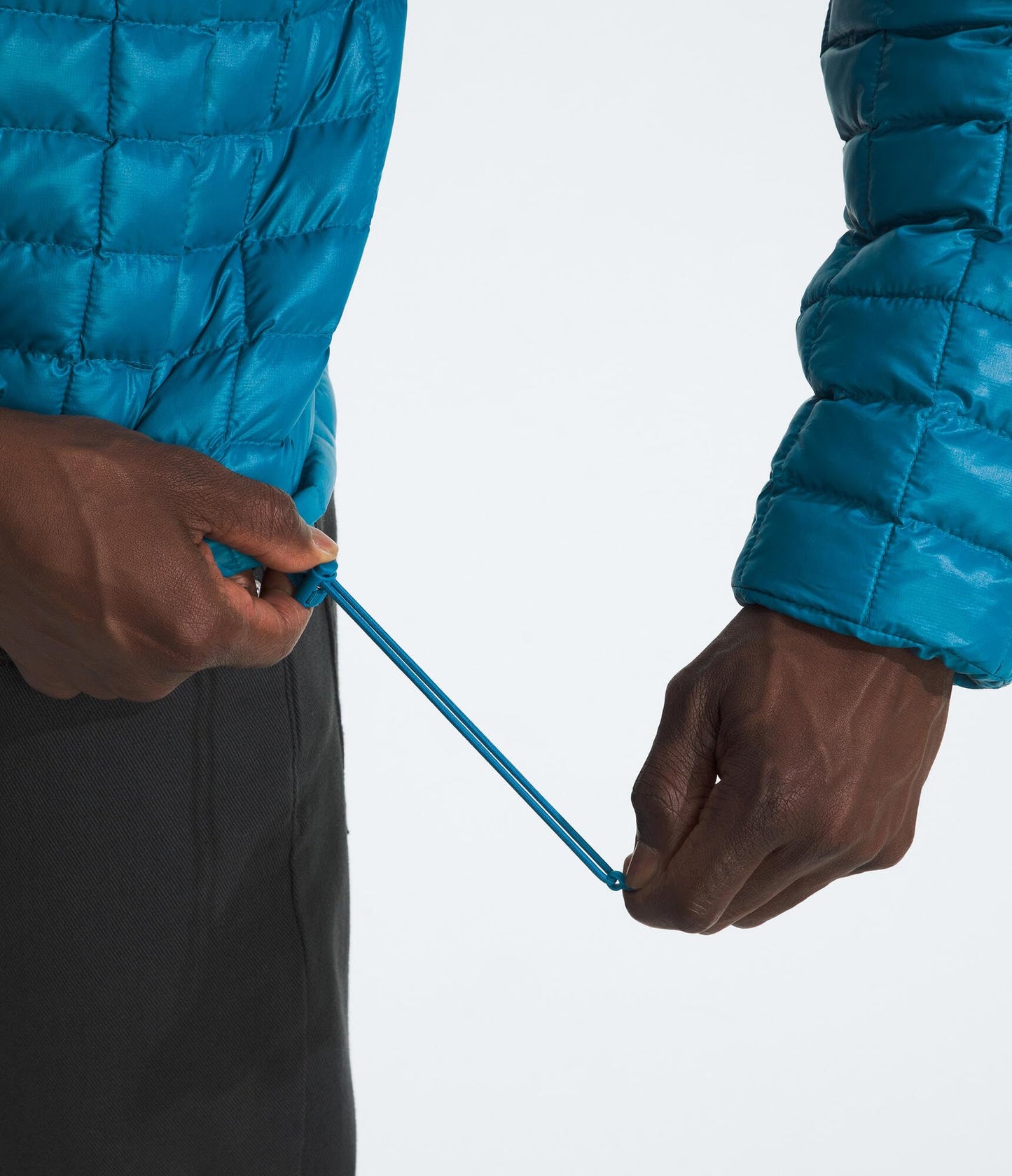 THE NORTH FACE Men's Thermoball Hooded Jacket | Lightweight, Wind & Water Resistant Fabric, Synthetic Insulation