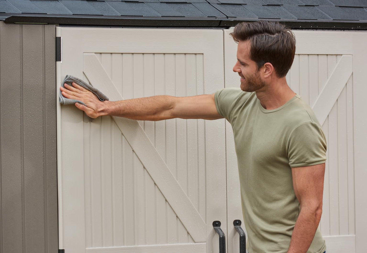 Rubbermaid Extra Large Resin Outdoor Storage Shed With Floor (7 x 10 Ft.), Weather Resistant, Brown, Organization for Home/Lawn Mower/Backyard Equipment/Bike Storage/Pool Supplies