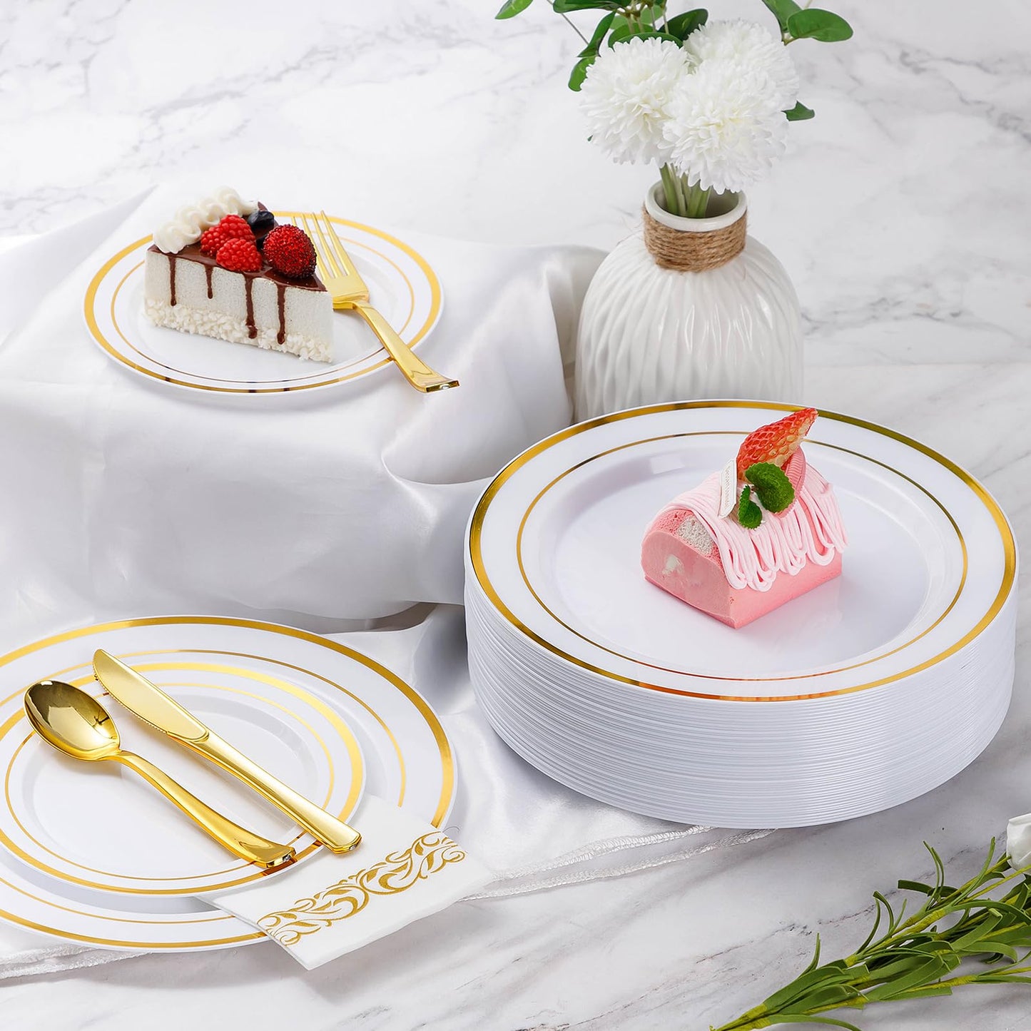 Goodluck 700 Piece Silver Dinnerware Set for 100 Guests, Disposable Plastic Plates for Party, Include: 100 Dinner Plates, 100 Dessert Plates, 100 Paper Napkins, 100 Cups, 100 Silverware set