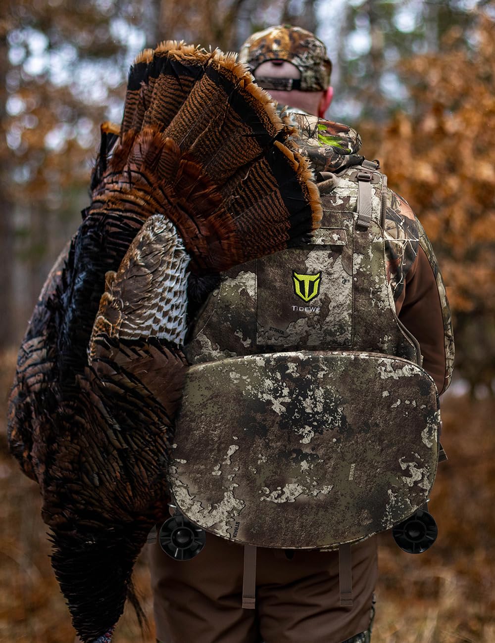 TIDEWE Turkey Vest with Seat, Hunting Vest with Game Pouch and Kickstand, Strut Camo Turkey Hunting Clothes for Men Women