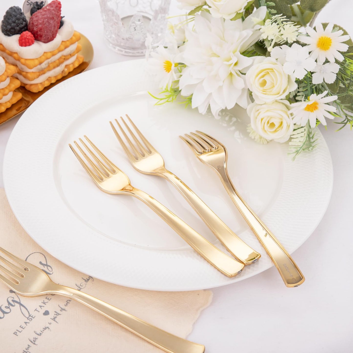 Liacere 360PCS Clear Plastic Knives Disposable - Heavy DutyBPA-Free - Heat Resistant, Solid and Durable Disposable Knives Bulk, Premium Plastic Knives Heavy Duty for Party Supply