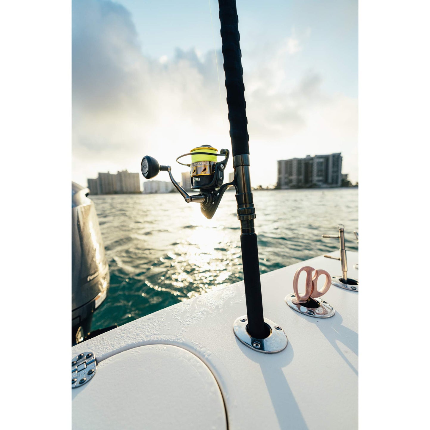 PENN Battle IV Spinning Reel and Fishing Rod Combo