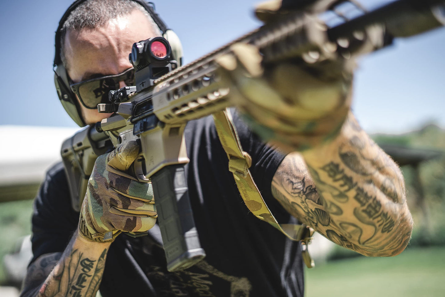 Mechanix Wear: The Original Covert Tactical Work Gloves with Secure Fit, Flexible Grip for Multi-Purpose Use, Durable Touchscreen Safety Gloves for Men (Black, Small)