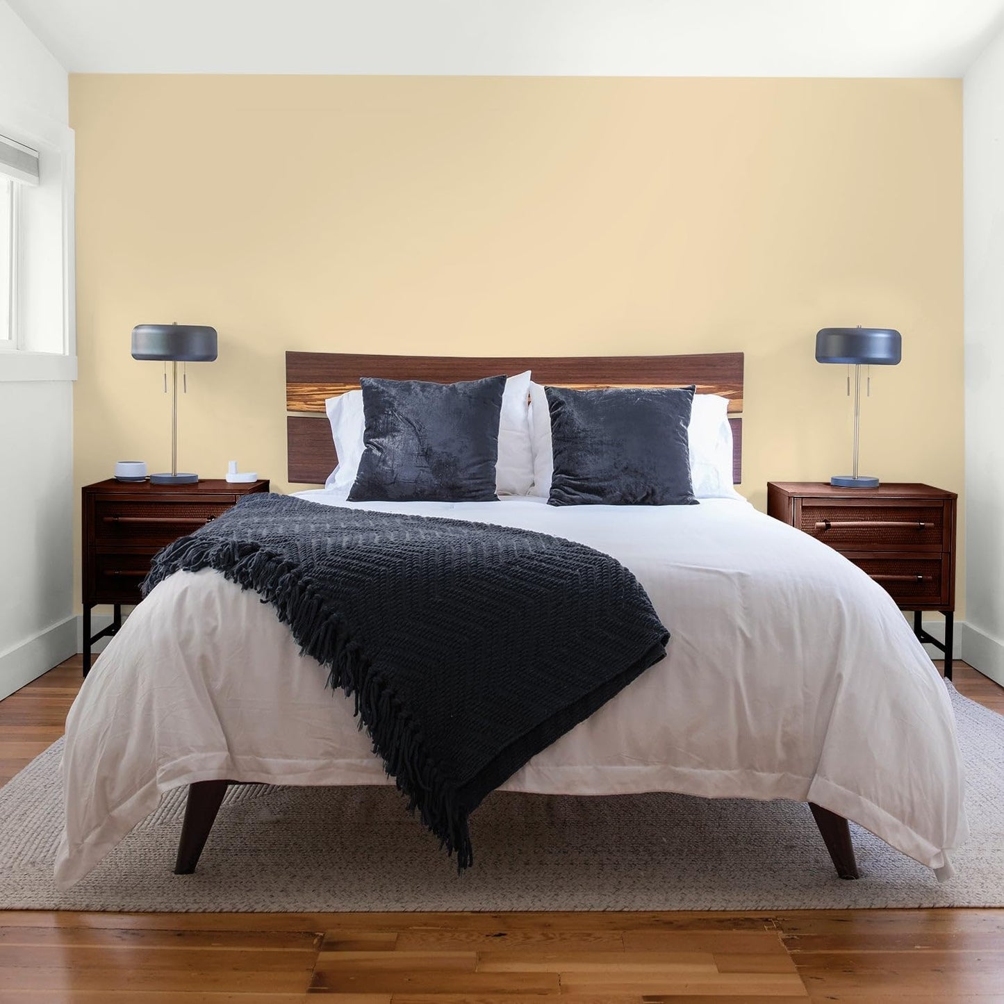 Glidden Interior Paint + Primer: Beige/Toasted Almond, One Coat, Semi-Gloss, 1-Quart