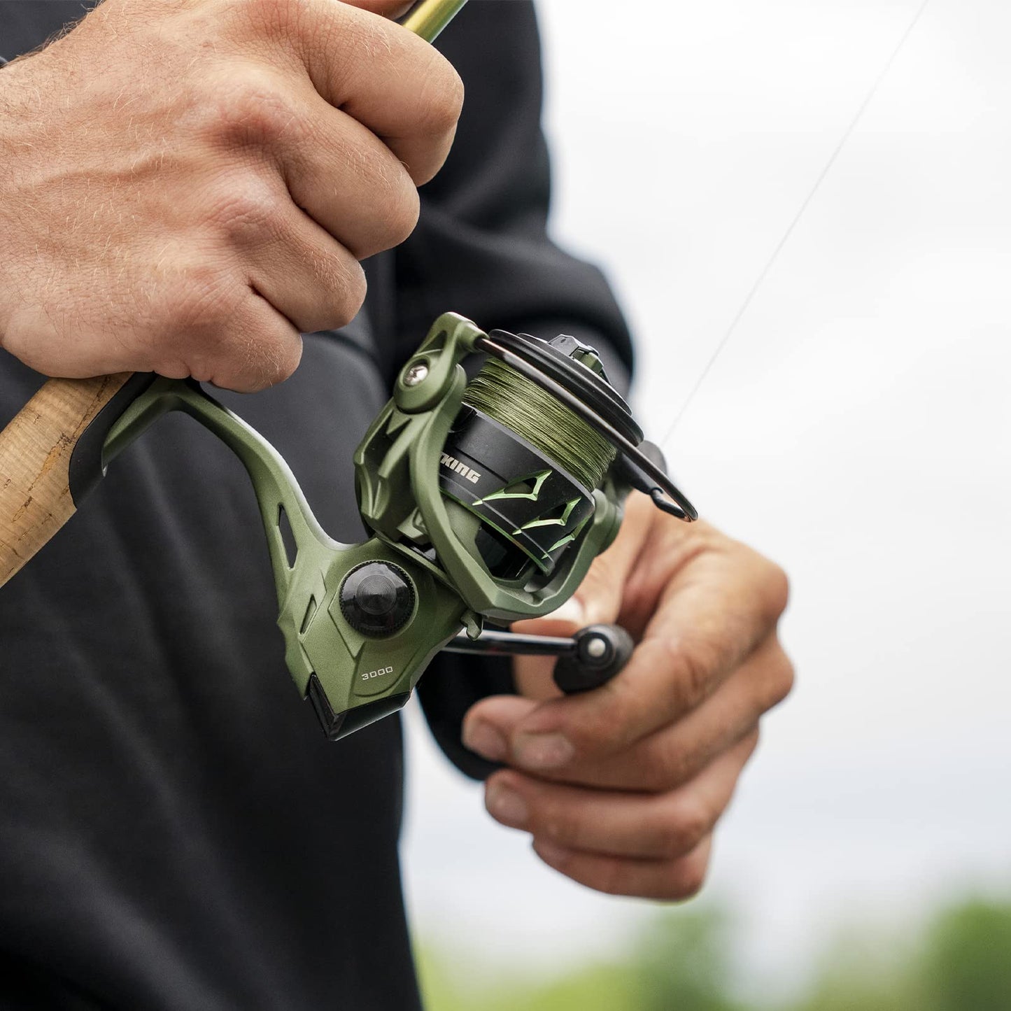 KastKing Spartacus II Spinning Reel – Sealed Carbon Fiber 22LBs Max Drag – 7+1 Stainless BB for Saltwater&Freshwater – 5.2:1 Gear Ratio – Size 500&1000 Perfect for Ice Fishing