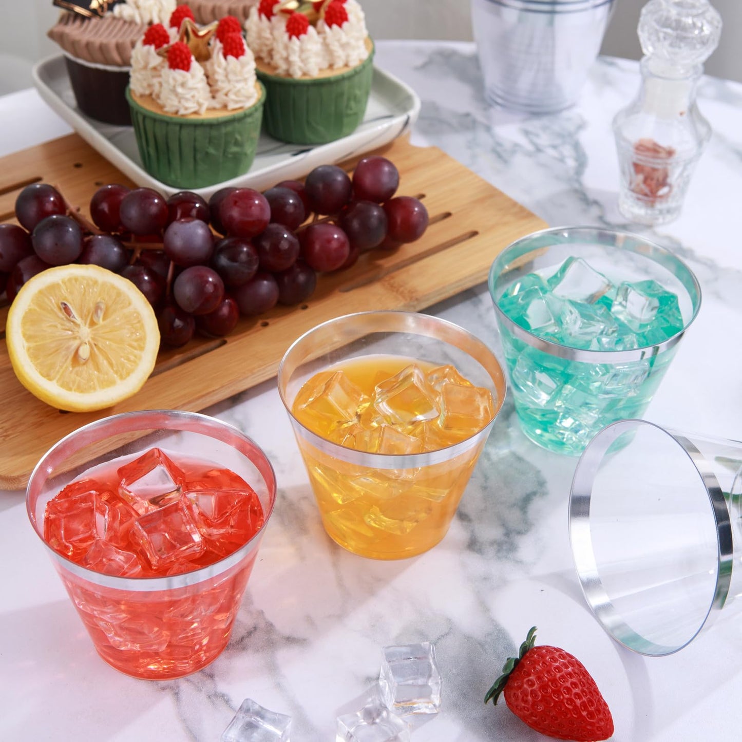 I00000 200 Pack Gold Plastic Cups, 9 Oz Elegant Clear Plastic Cups Gold Rimmed Disposable Wine Glasses Fancy Disposable Party Cups Wedding Cups Drinking Tumblers Plastic Cocktail Glasses with Gold Rim