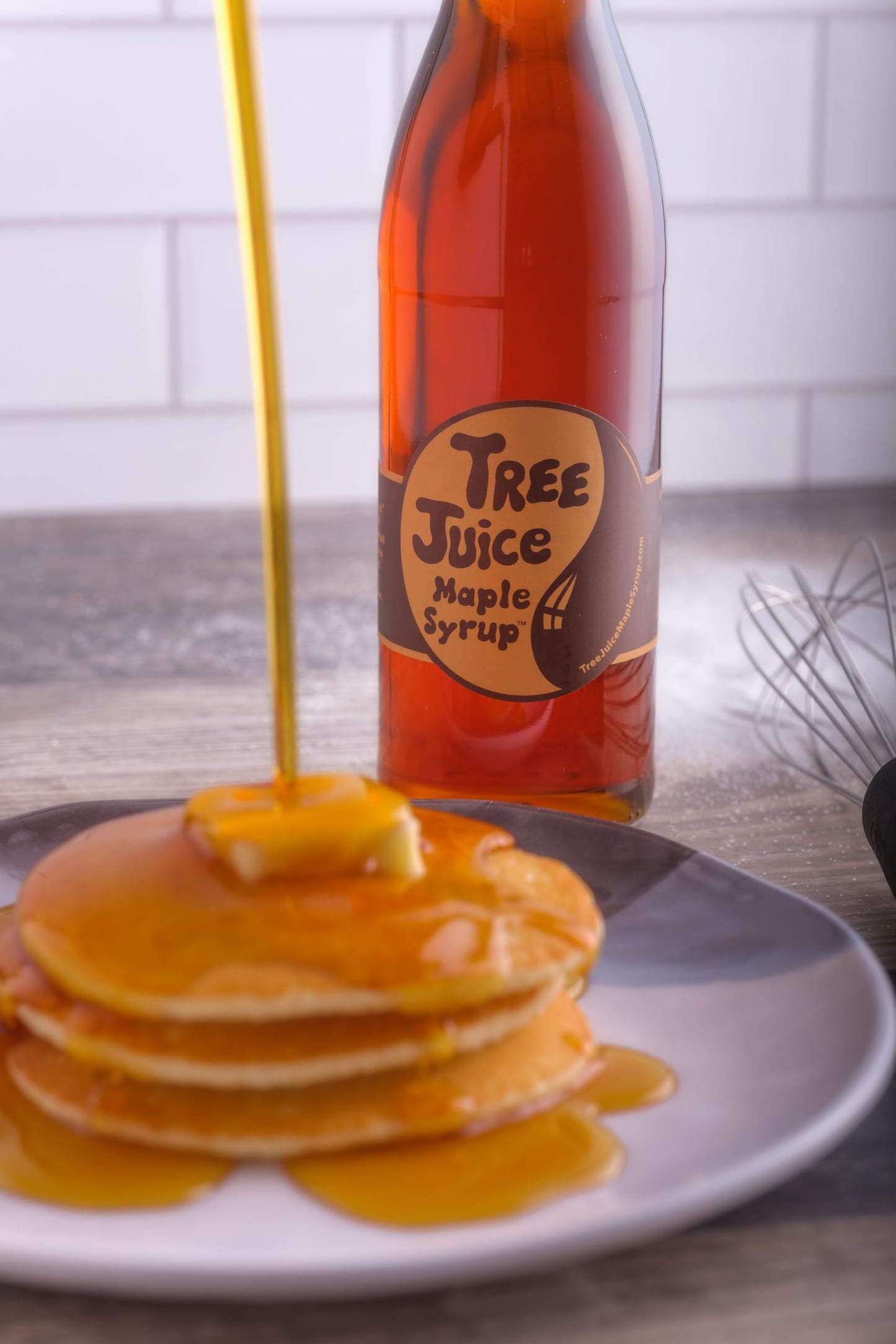 Tree Juice Maple Syrup Gift Box | Gift for Birthdays, Corporate, Holidays, and more | 6-2 ounce bottles…