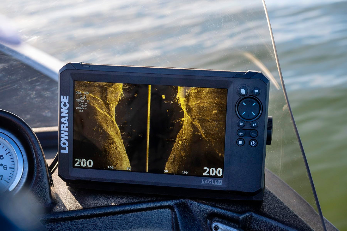 Lowrance Eagle 4", 5", 7" and 9" Fish Finders with IPS Screen