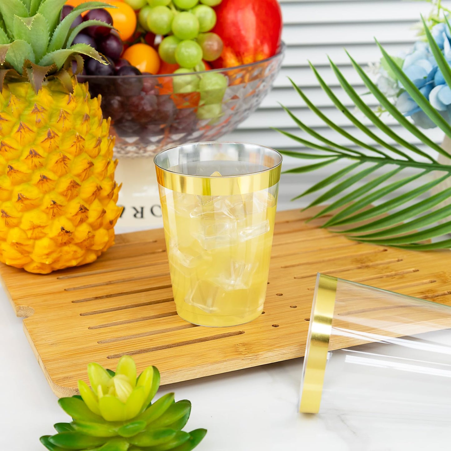 I00000 200 Pack Gold Plastic Cups, 9 Oz Elegant Clear Plastic Cups Gold Rimmed Disposable Wine Glasses Fancy Disposable Party Cups Wedding Cups Drinking Tumblers Plastic Cocktail Glasses with Gold Rim