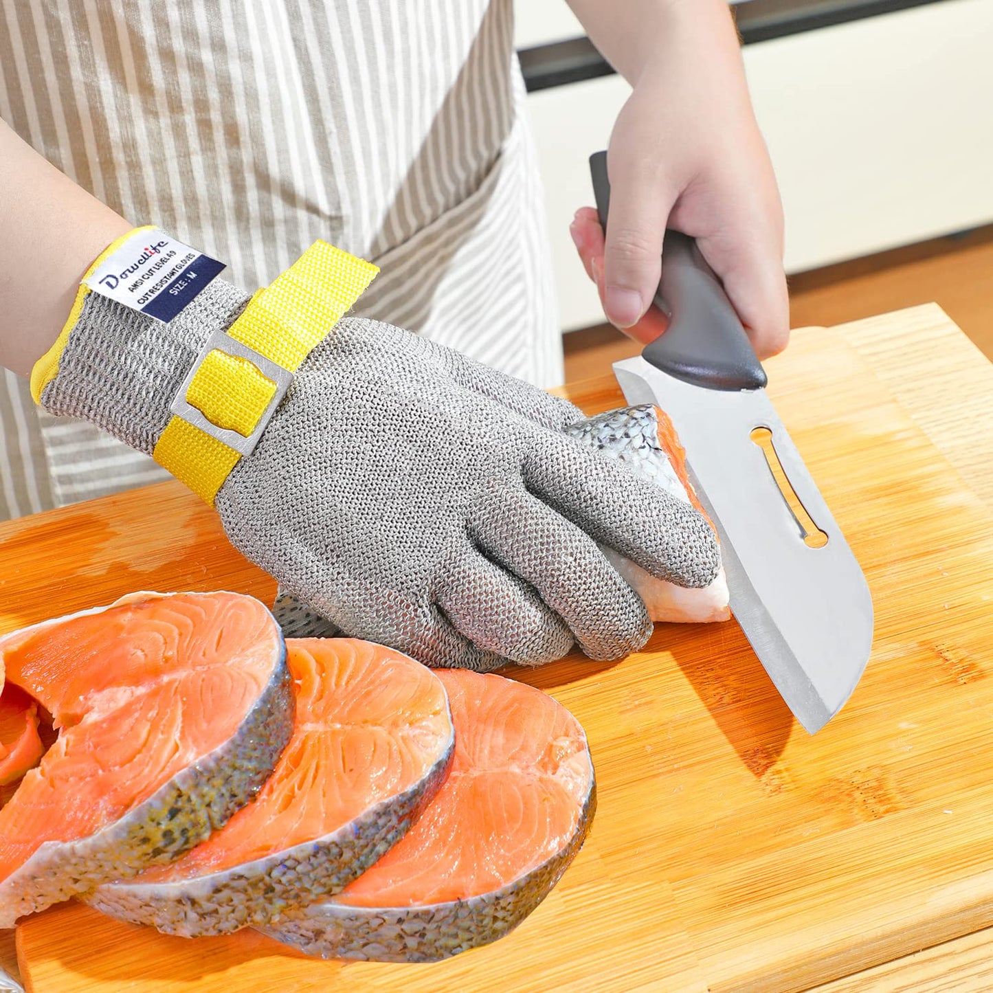 Dowellife Level 9 Cut Resistant Glove - Stainless Steel Mesh Metal Glove for Butcher, Meat Cutting, Oyster Shucking, Kitchen Mandoline, Chef Slicing, Fish Fillet (X-Large)