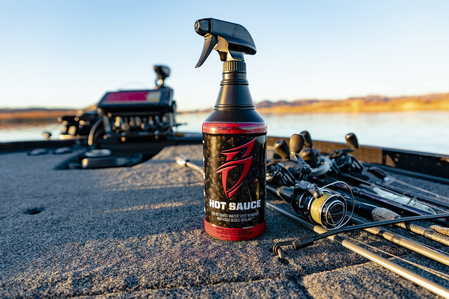 Boat Bling Hot Sauce Premium Hard Water Spot Remover w/High-Gloss Wax Sealants, 32 oz.