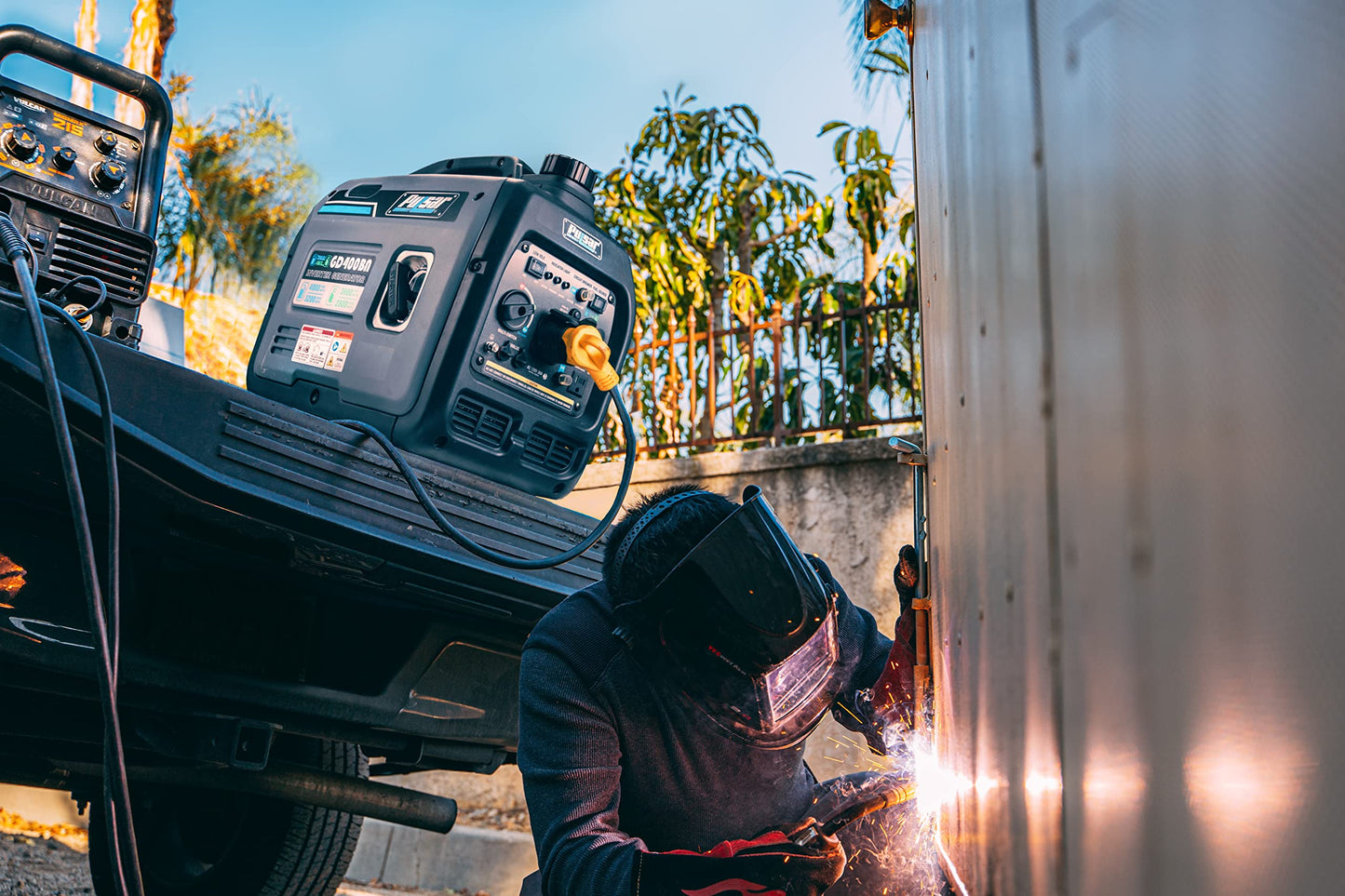 Pulsar Products GD400BN, 4000W Portable super-quiet Dual Fuel & Parallel Capability, RV-Ready, CARB Compliant