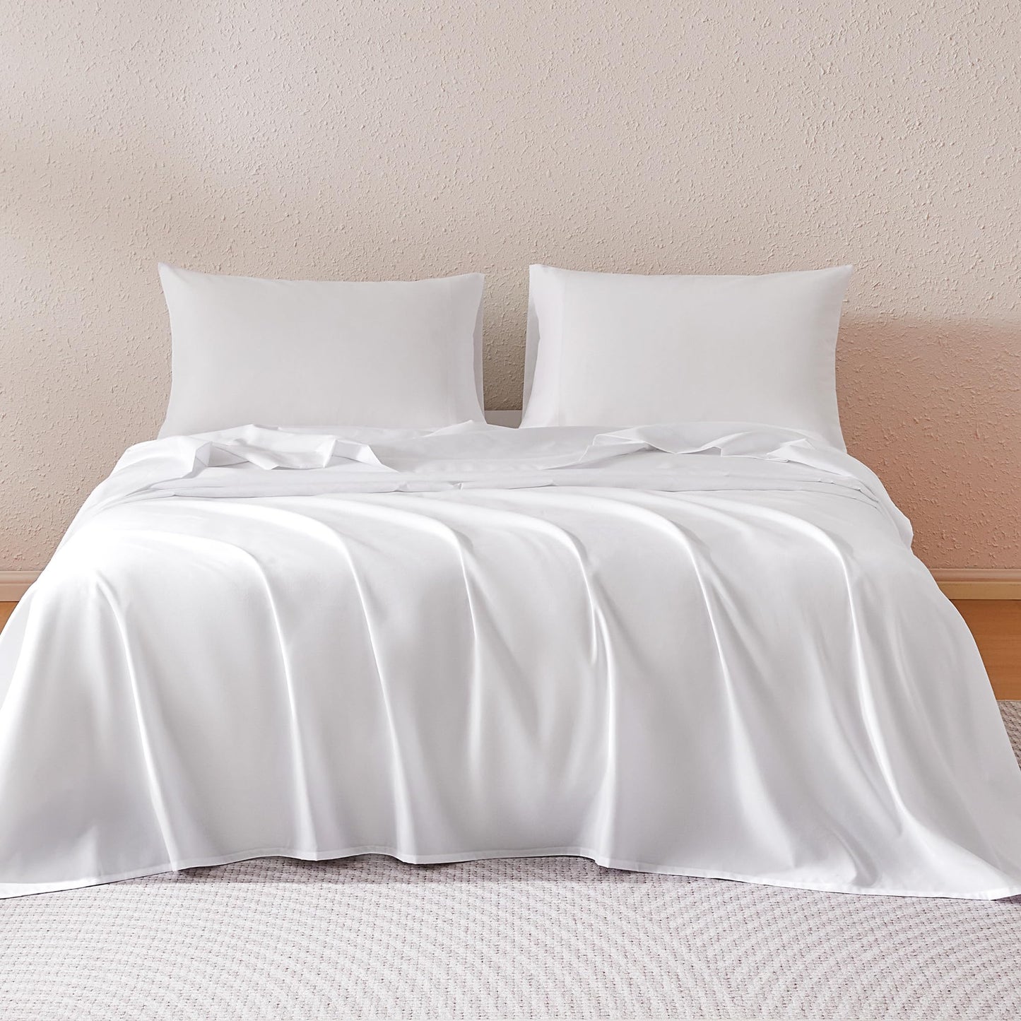 Amazon Basics Sheet Set Cationic Microfiber 4-Piece Bedding Set, Wrinkle Free and Easy Fit, Easy Care Bedding with 1 Deep Pocket Fitted Sheet, 1 Flat Sheet, and 2 Pillowcases, Queen, White