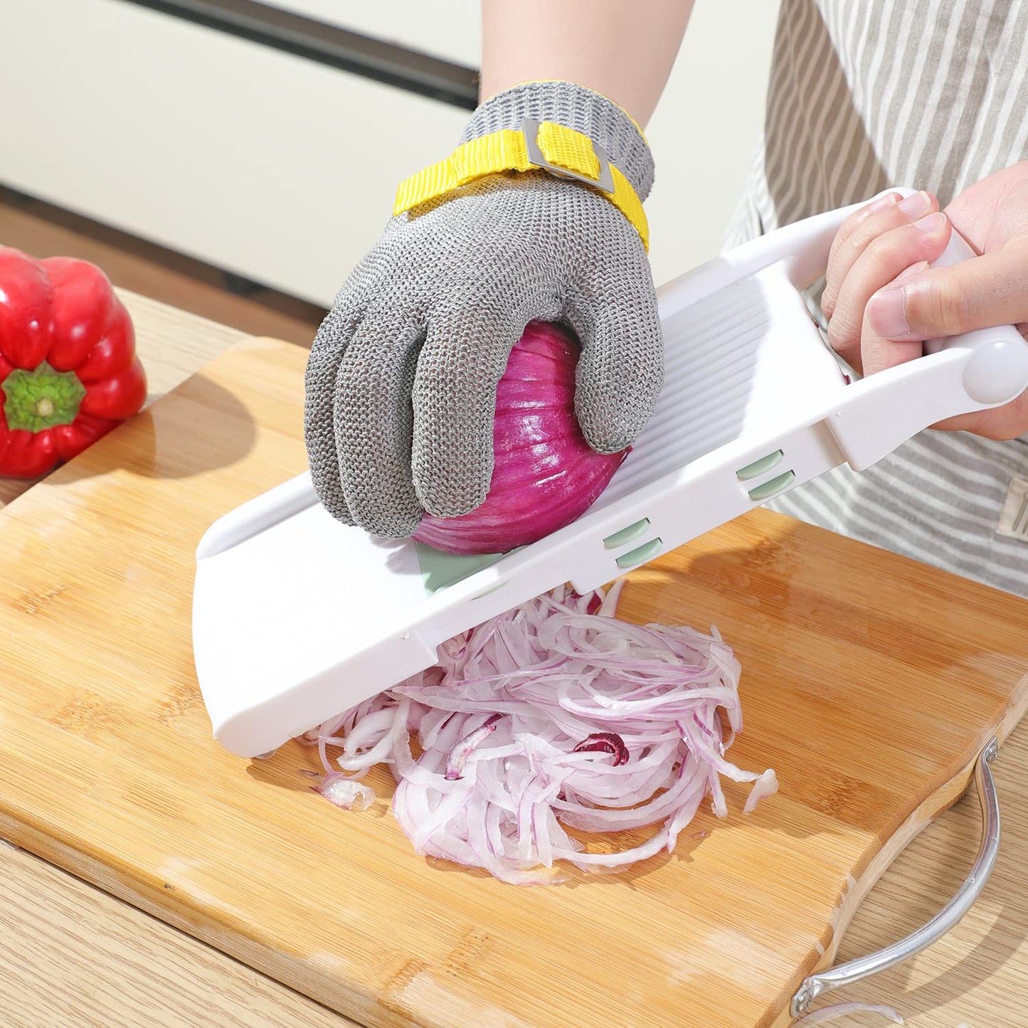 Dowellife Level 9 Cut Resistant Glove - Stainless Steel Mesh Metal Glove for Butcher, Meat Cutting, Oyster Shucking, Kitchen Mandoline, Chef Slicing, Fish Fillet (X-Large)