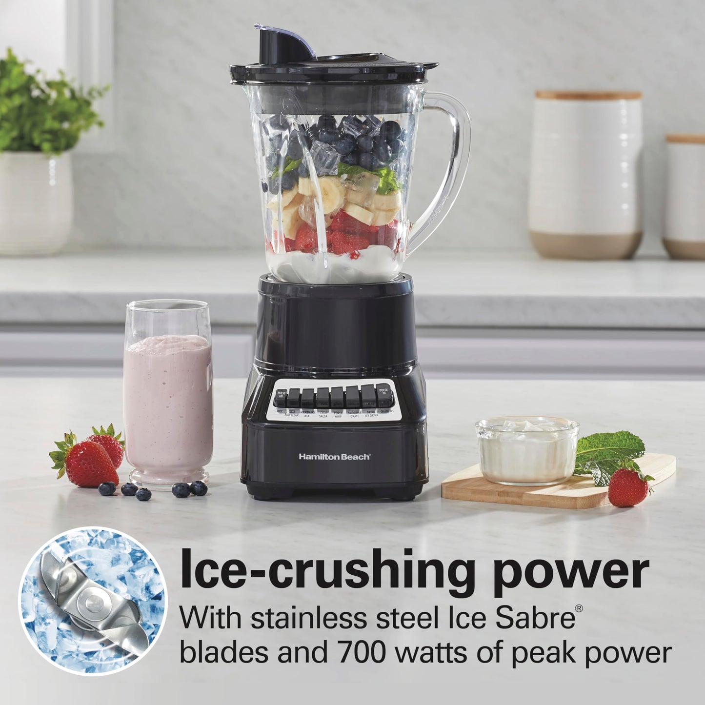 Hamilton Beach Wave Crusher Blender For Smoothies With 40 Oz Glass Jar and 14 Functions, Ice Sabre Blades & 700 Watts for Consistently Smooth Results, Black + Stainless Steel (54221)