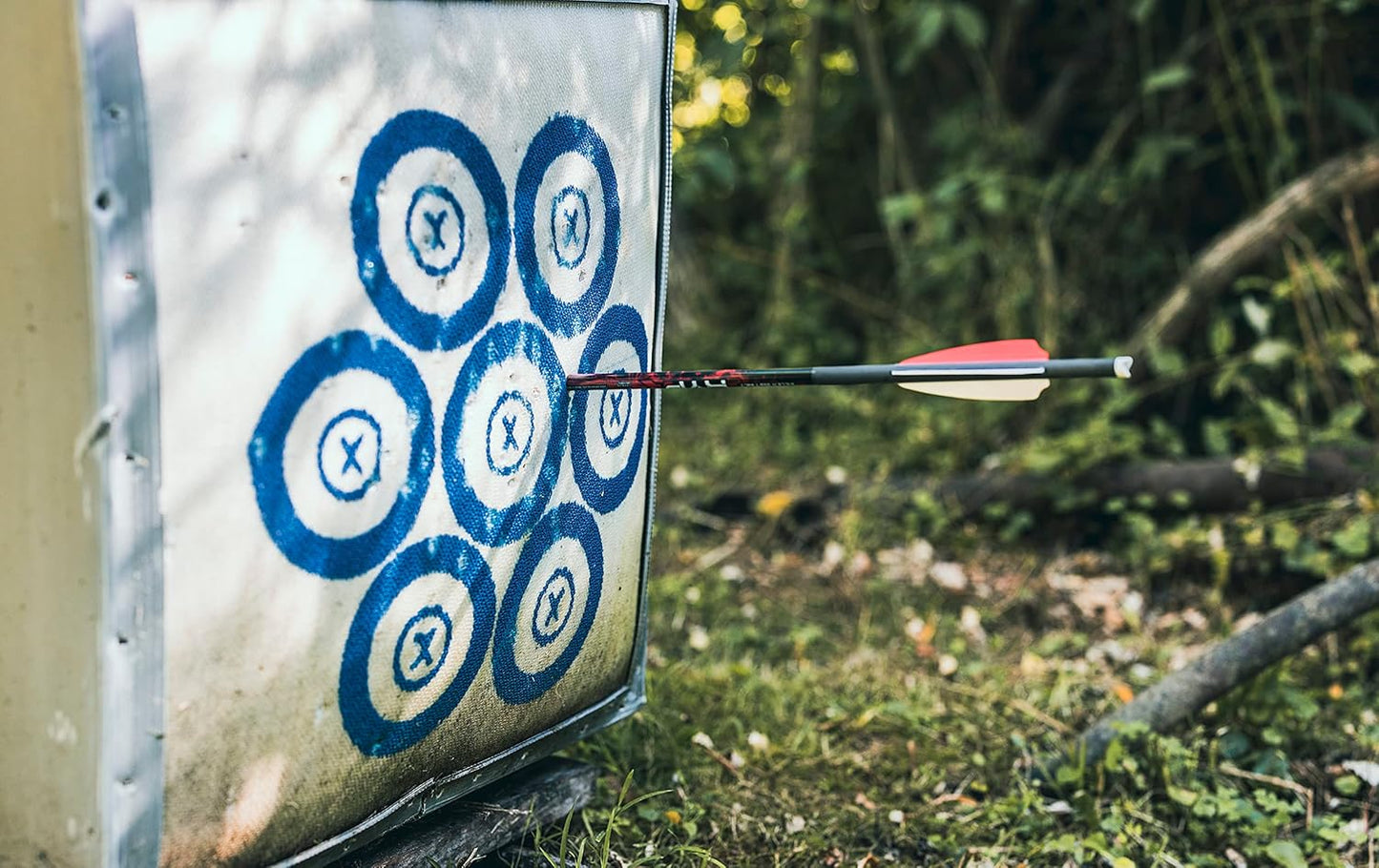 Killer Instinct Hypr Crossbow Bolts 20 inch (6 Pack). Measuring 290 Grains Without a tip, Use Your 100-150 Grain Field Tip or Broadhead to Pack Devastating Kinetic Energy for That Deadly Blow!