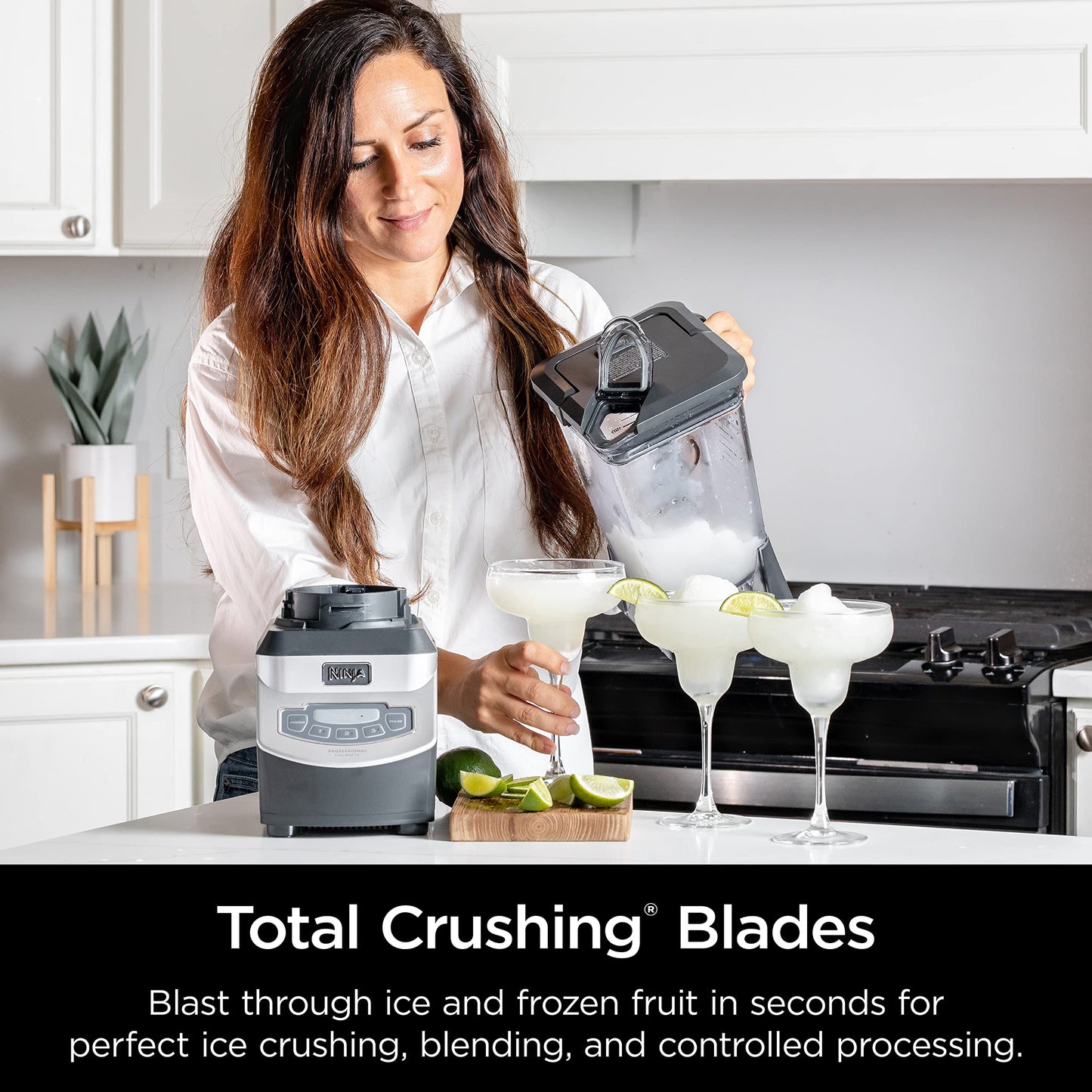 Ninja Professional Blender 1000W, Total Crushing Technology for Smoothies, Ice Crushing & Frozen Fruit, Full-Size Countertop Blender, 72-oz. Pitcher, Black & Grey, BL610