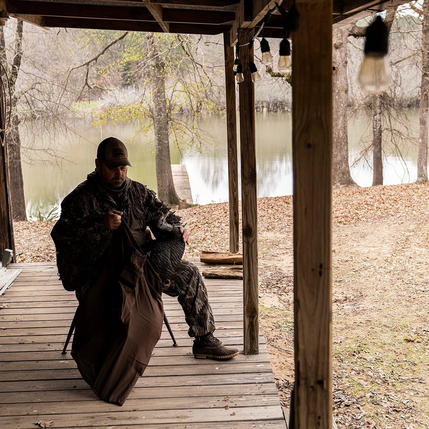 THE GRIND Dark Earth Solid Turkey Decoy Bag, Turkey Decoy Storage Bag with Adjustable Backpack Straps