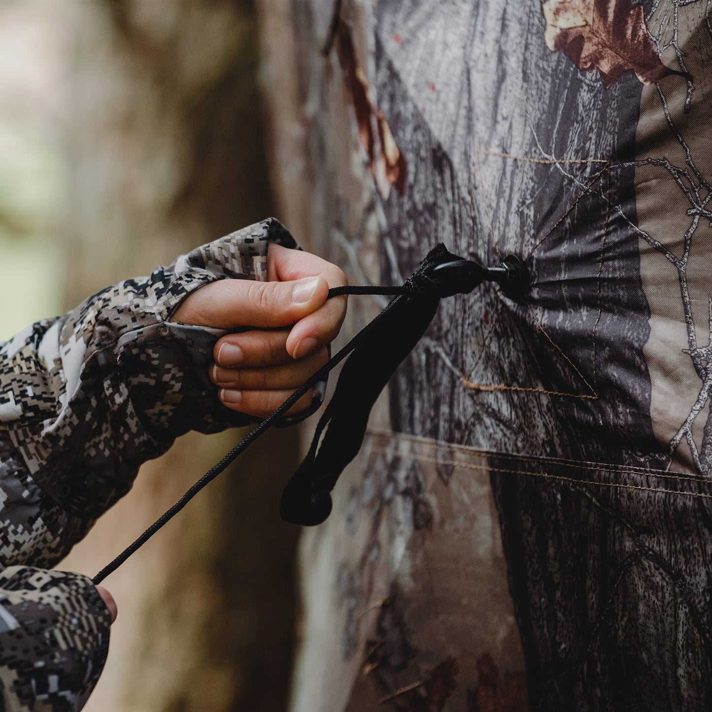 Barronett Blinds Radar Portable Hunting Blind, Pop-Up Hub Blind, Zipperless Windows, Lightweight, 2-Person, 67" x 71" x 71"