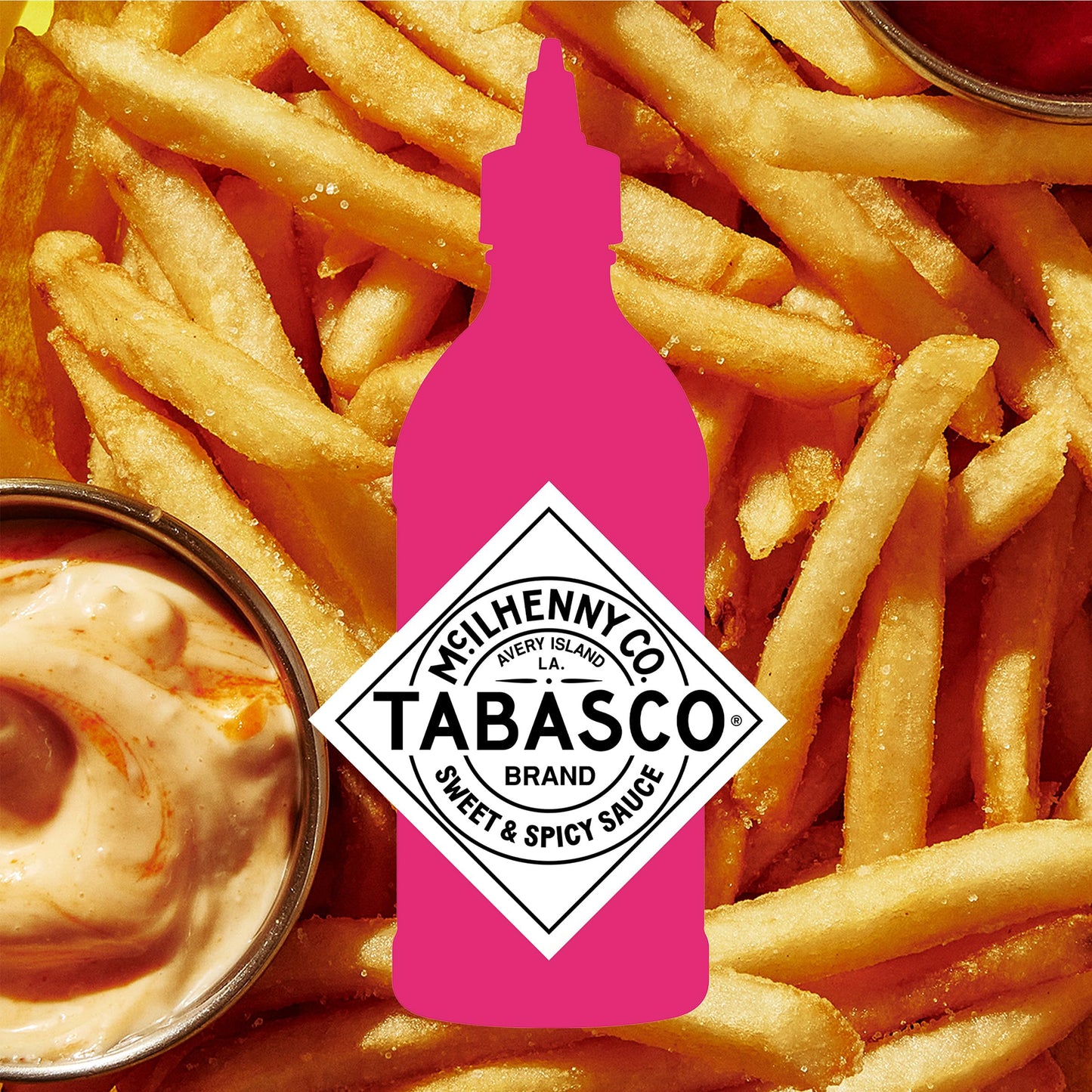 TABASCO Brand Original Red Pepper Hot Sauce, Medium Heat, Bulk Plastic Jug, Classic & Versatile, Three Simple Ingredients, For Large Recipes & Marinades, Great on Everything, 128 Fl Oz (Pack of 1)