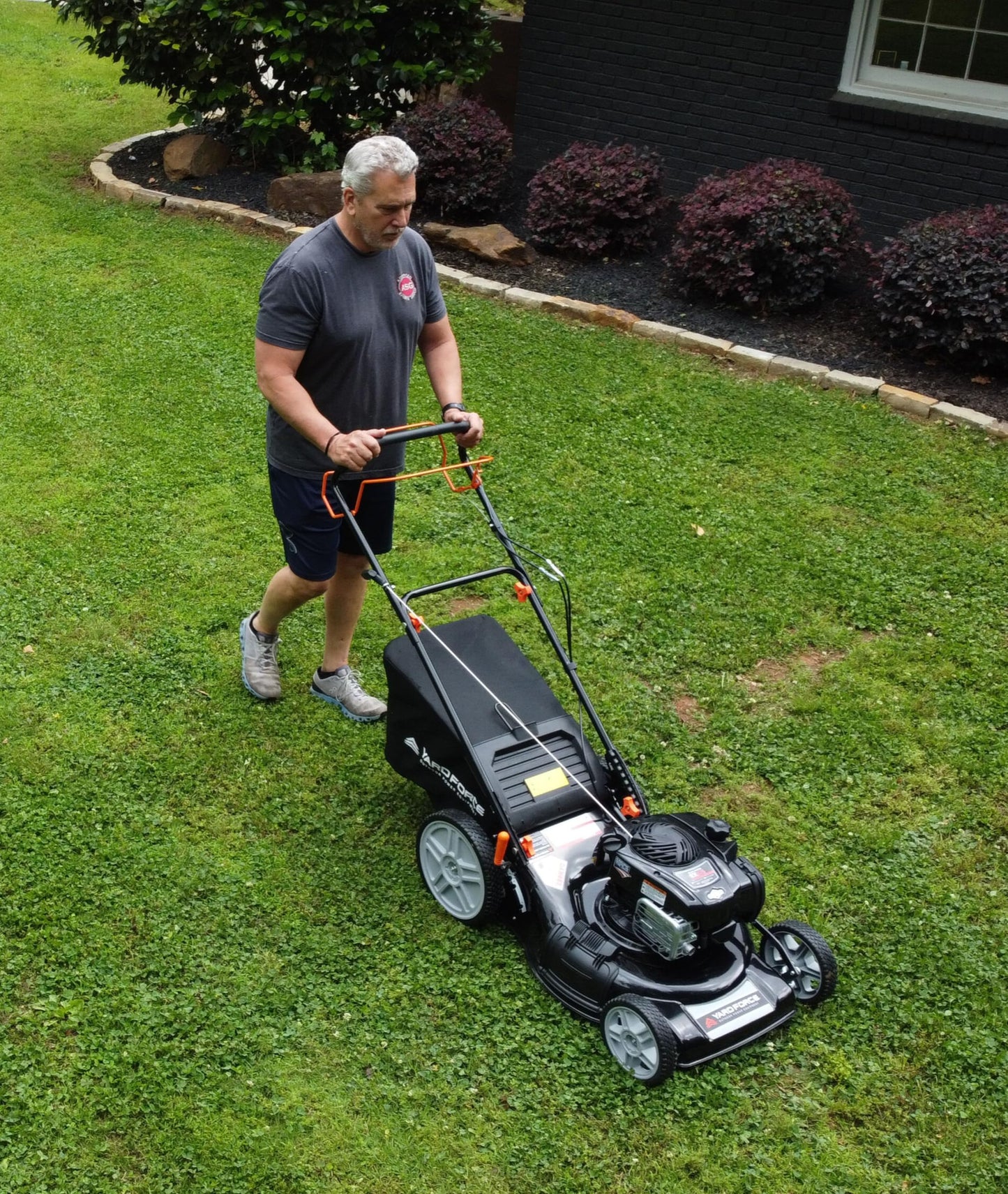 Yard Force Self Propelled Lawn Mower Briggs & Stratton 150cc Gas Engine 22-inch Steel Deck 3-in-1 Mulch, Bag, Side Discharge, 12-inch High Rear Wheels