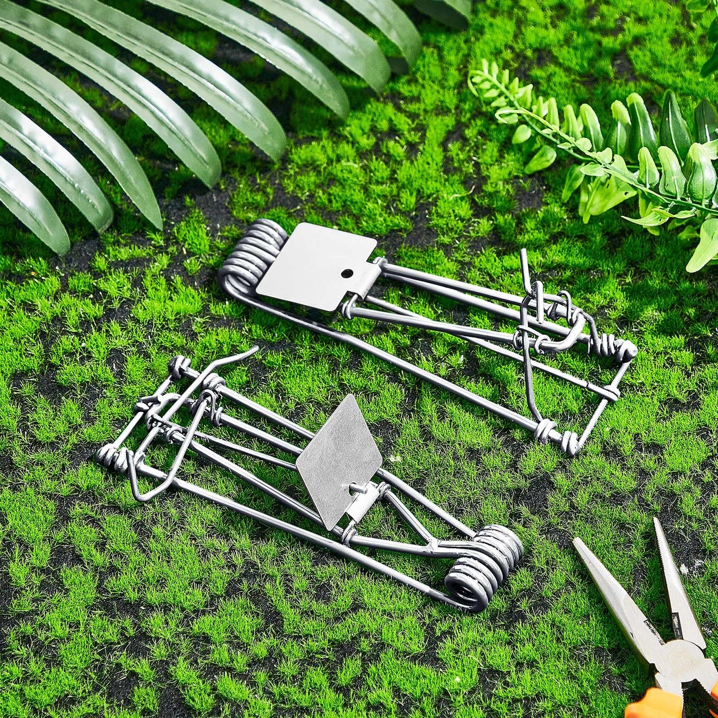 Qualirey 4 Pcs Outdoor Gopher Trap Easy Set Mole Trap Weather Resistant Gopher Killer Vole Killer for Lawn Garden Farm (Silver)