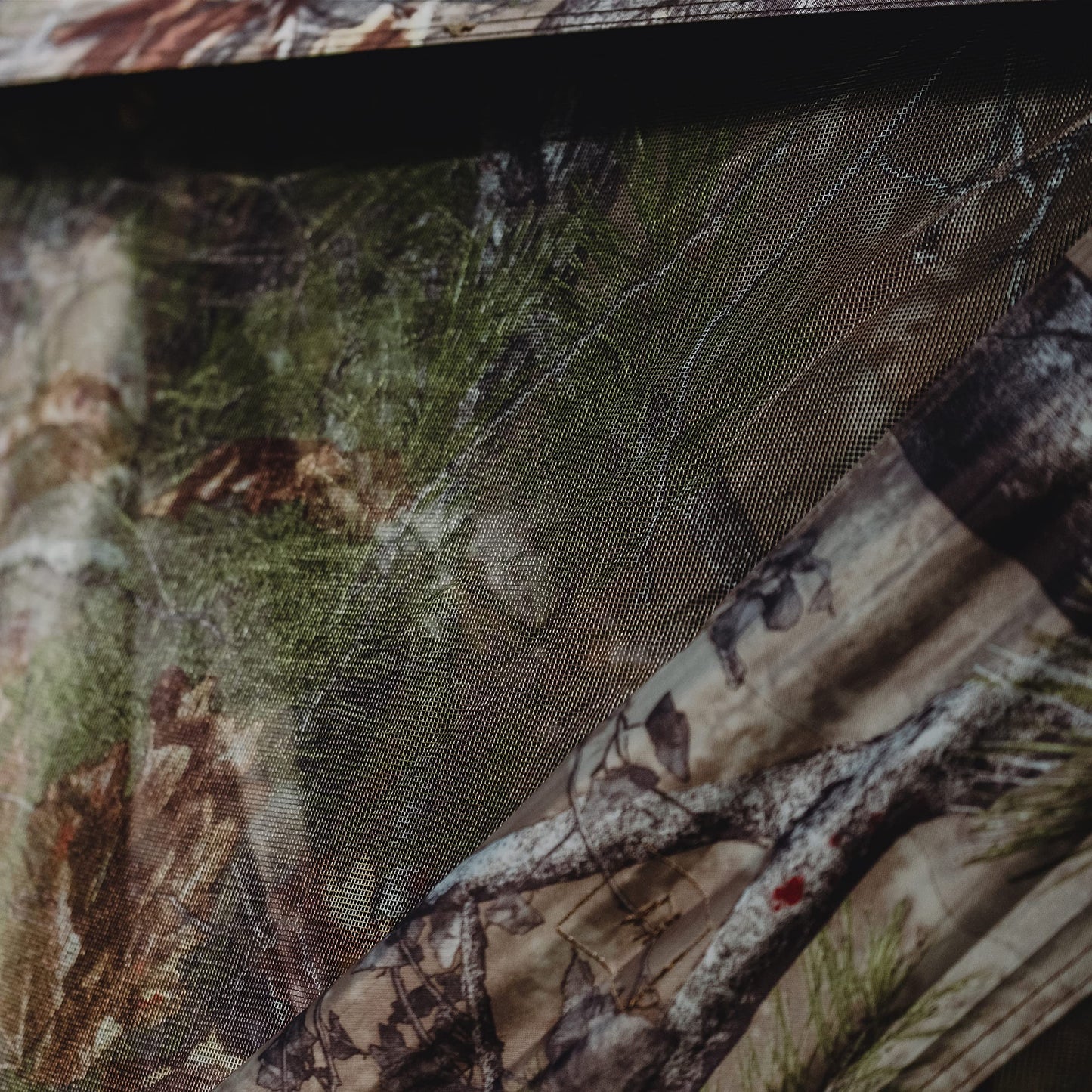 Barronett Blinds Radar Portable Hunting Blind, Pop-Up Hub Blind, Zipperless Windows, Lightweight, 2-Person, 67" x 71" x 71"