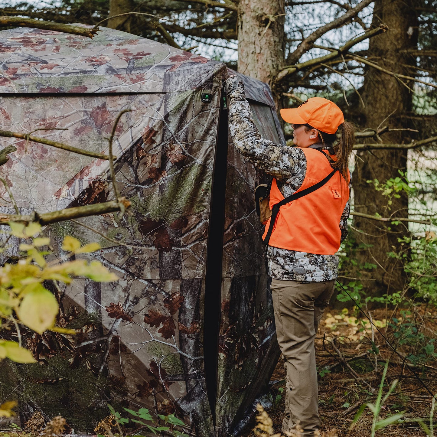Barronett Blinds Radar Portable Hunting Blind, Pop-Up Hub Blind, Zipperless Windows, Lightweight, 2-Person, 67" x 71" x 71"