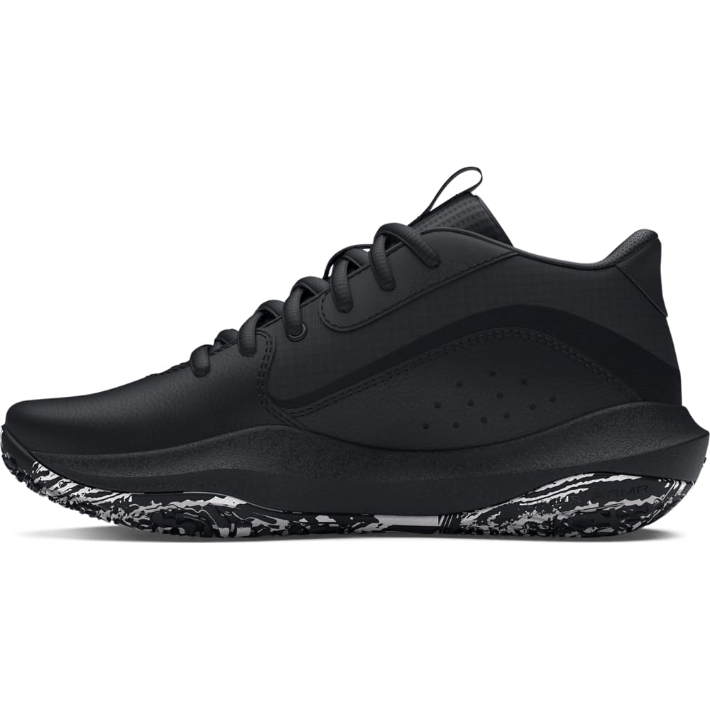 Under Armour Unisex-Child Grade School Lockdown 7 Sneaker