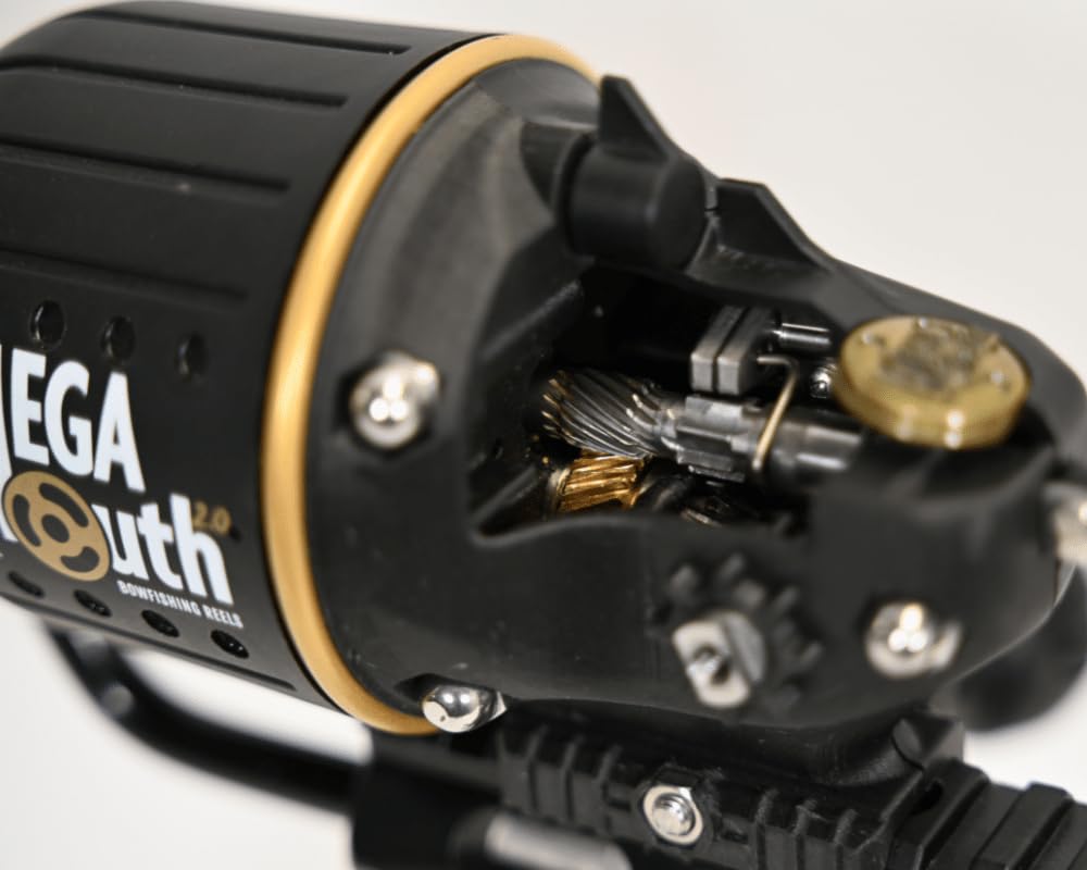 MegaMouth® 2.0 Bowfishing Reel with Hex Through-Tube Rod and Lever-Lock Pic Mount
