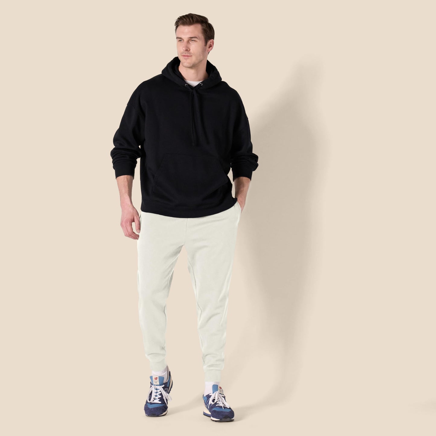 Amazon Essentials Men's Relaxed-Fit Fleece Joggers Sweatpants