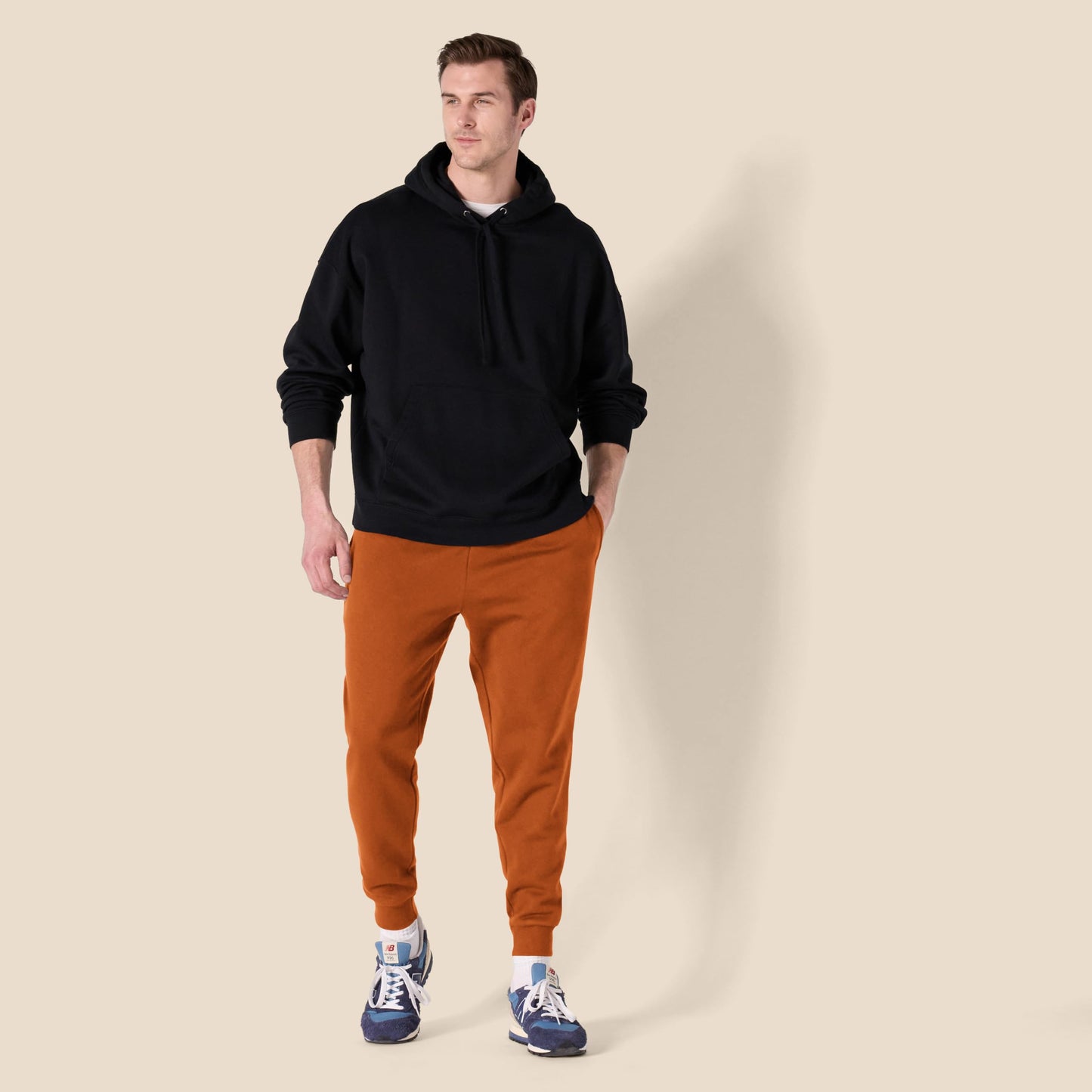 Amazon Essentials Men's Relaxed-Fit Fleece Joggers Sweatpants