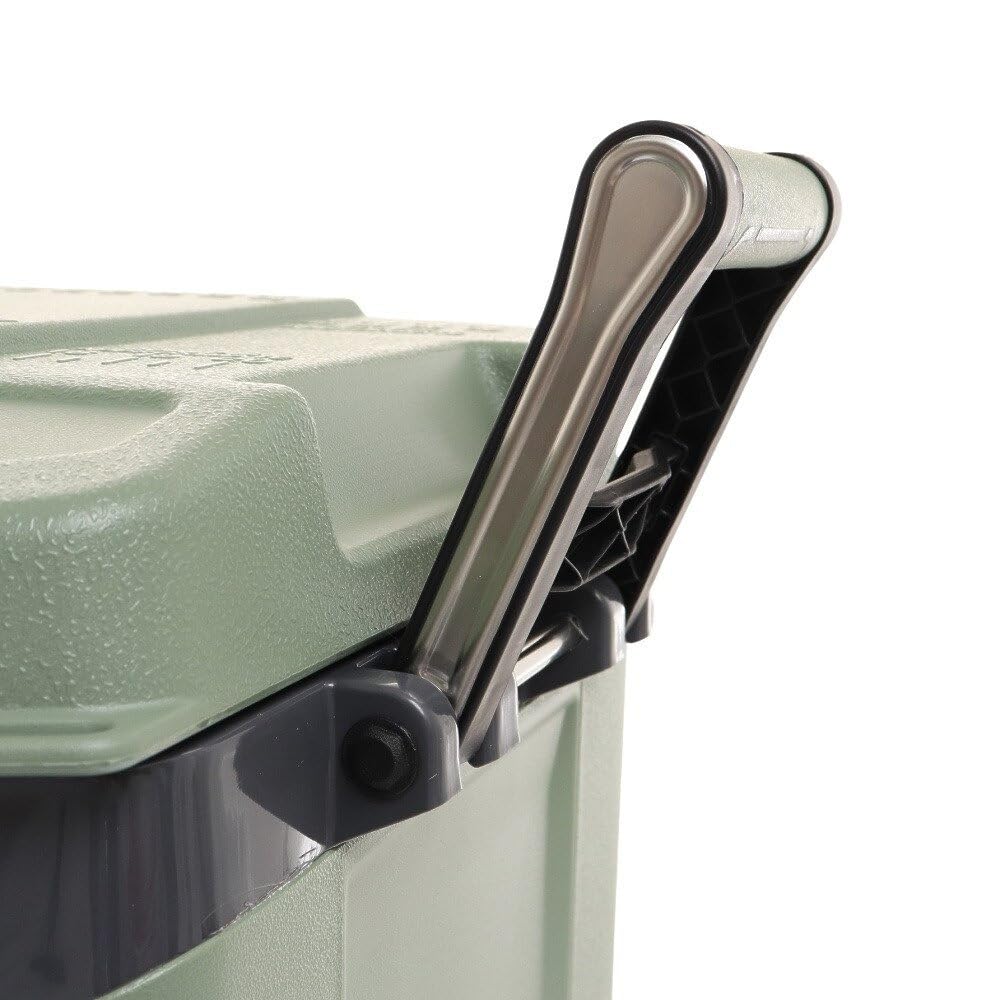 Igloo BMX Hard Coolers (25-72QT)
