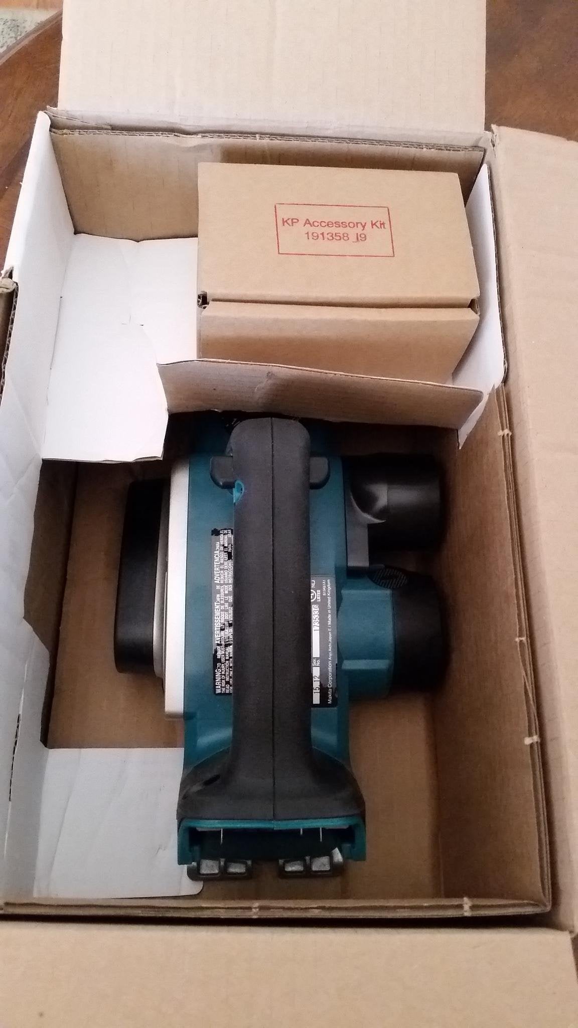Makita XPK01Z 18V LXT Lithium-Ion Cordless 3-1/4-Inch Planer, Tool Only