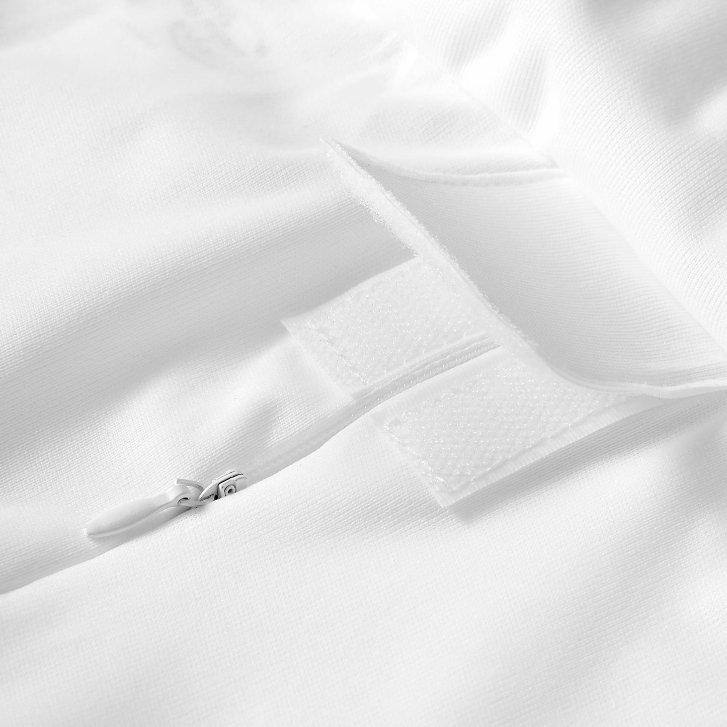 Amazon Basics Zippered Mattress Encasement - Waterproof, Twin