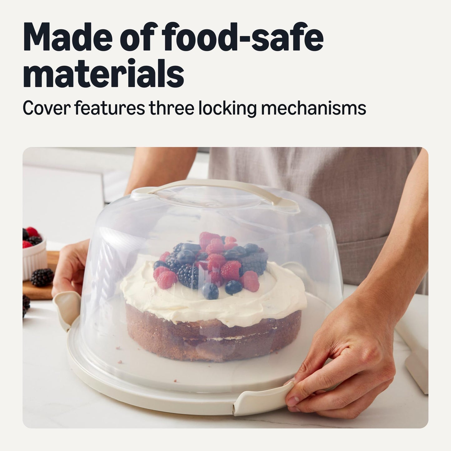 Amazon Basics Round Cake Carrier with Handle, Fits 11.8 in. Cake, BPA-Free, Refrigerator and Dishwasher-Safe, 13.8 x 13.8 x 8.0 in