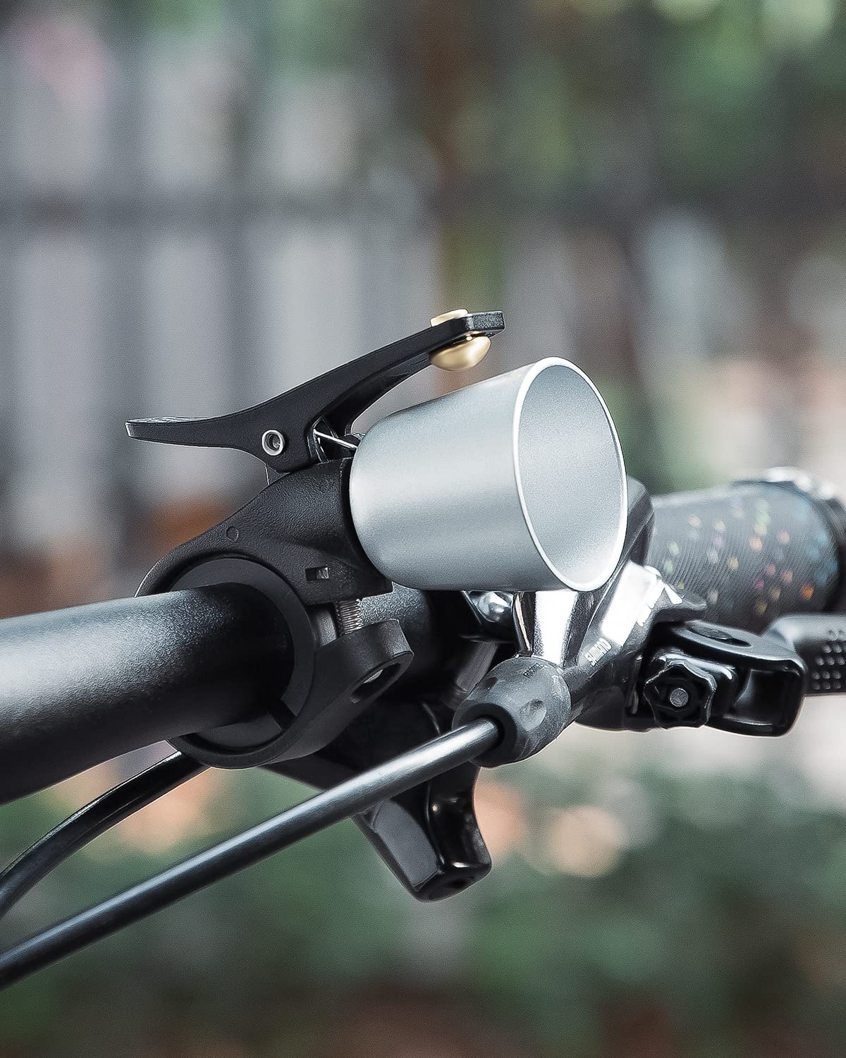 ROCKBROS Bike Bell Classic Bicycle Bell Mountain Bike Bells for Adults with Loud Sound and Fit for 0.87-1.25in/22.2-31.8mm Bicycle Handlebars