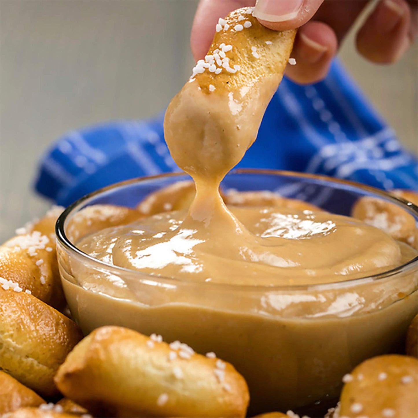 French's Honey Mustard, 105 oz - One 105 Ounce Container of Honey Mustard Dipping Sauce, Best for Use on Sandwiches, Burgers, Sides and More