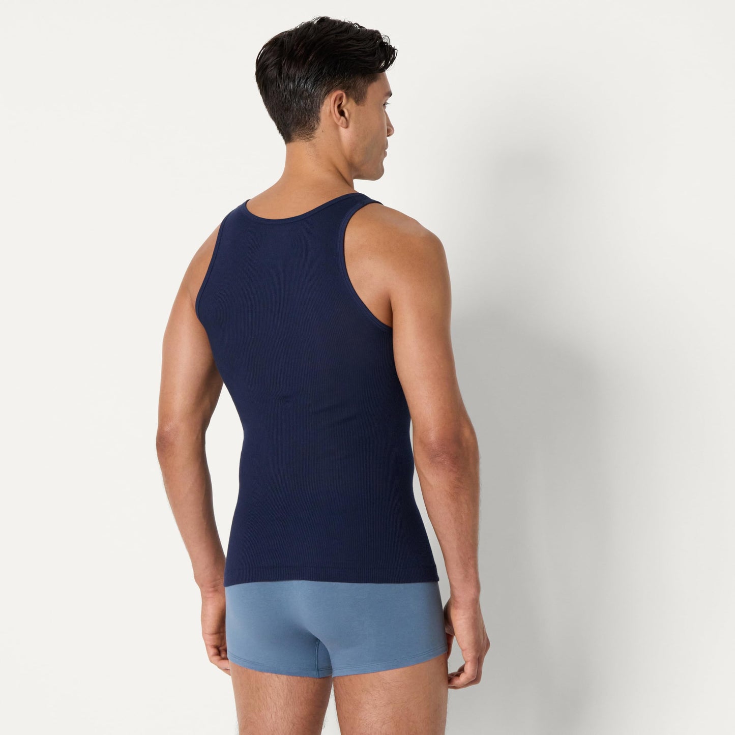 Amazon Essentials Men's Slim Fit Breathable Cotton Tank Undershirts, Pack of 6