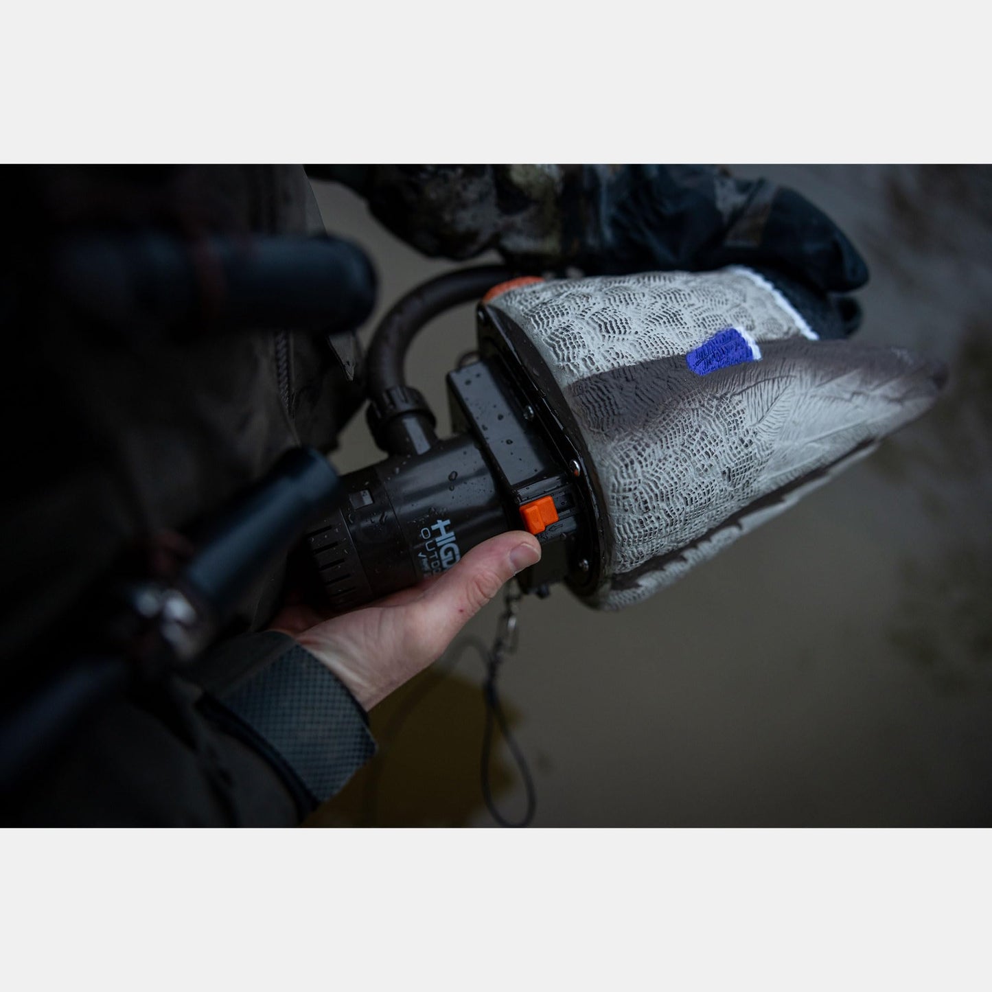 Higdon Outdoors Pulastor PRO | Motion Waterfowl Decoy | Compatible in Fresh Salt and Brackish Water | Spraying Rocking and Feeding Motion